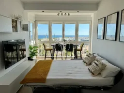 Charming renovated apartment with harbour views in Torrevieja 5