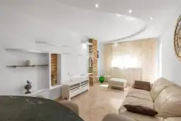 Modern 2-Bedroom Apartment with Pool Near Parque de las Naciones – Torrevieja