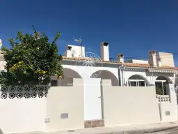 Charming 2-Bedroom Townhouse for Rent in Villacosta – Orihuela Costa - photo 5